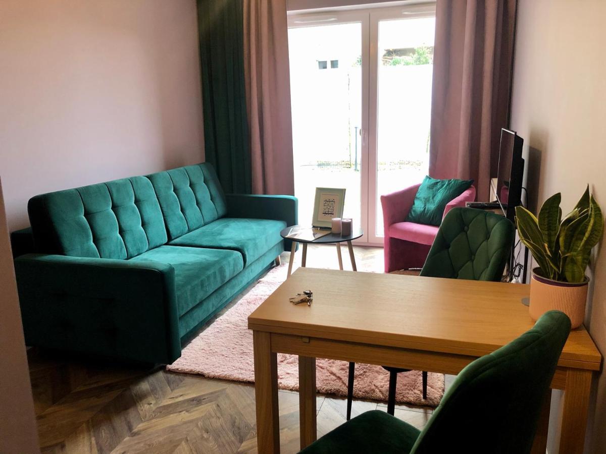 Apartament Z Ogrodkiem I Garazem Poznań Eksteriør bilde