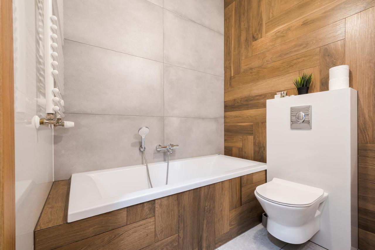 Apartament Z Ogrodkiem I Garazem Poznań Eksteriør bilde