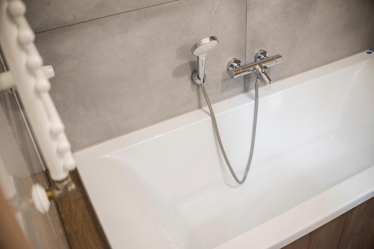 Apartament Z Ogrodkiem I Garazem Poznań Eksteriør bilde