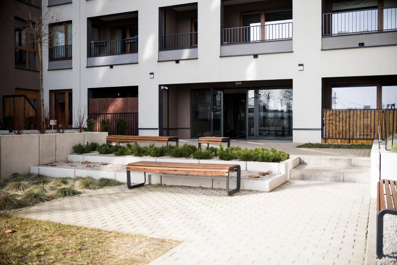 Apartament Z Ogrodkiem I Garazem Poznań Eksteriør bilde