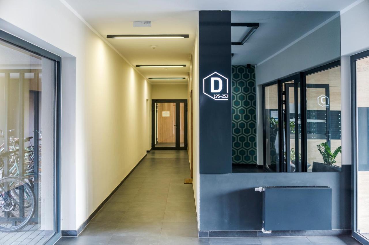 Apartament Z Ogrodkiem I Garazem Poznań Eksteriør bilde