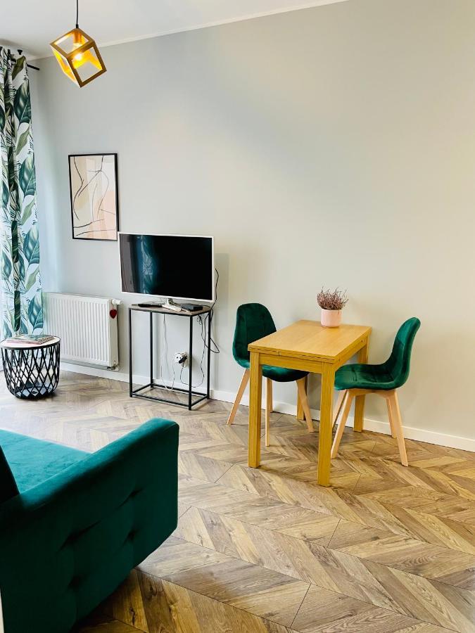 Apartament Z Ogrodkiem I Garazem Poznań Eksteriør bilde