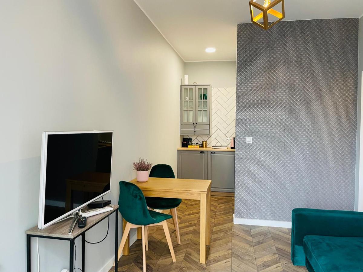 Apartament Z Ogrodkiem I Garazem Poznań Eksteriør bilde